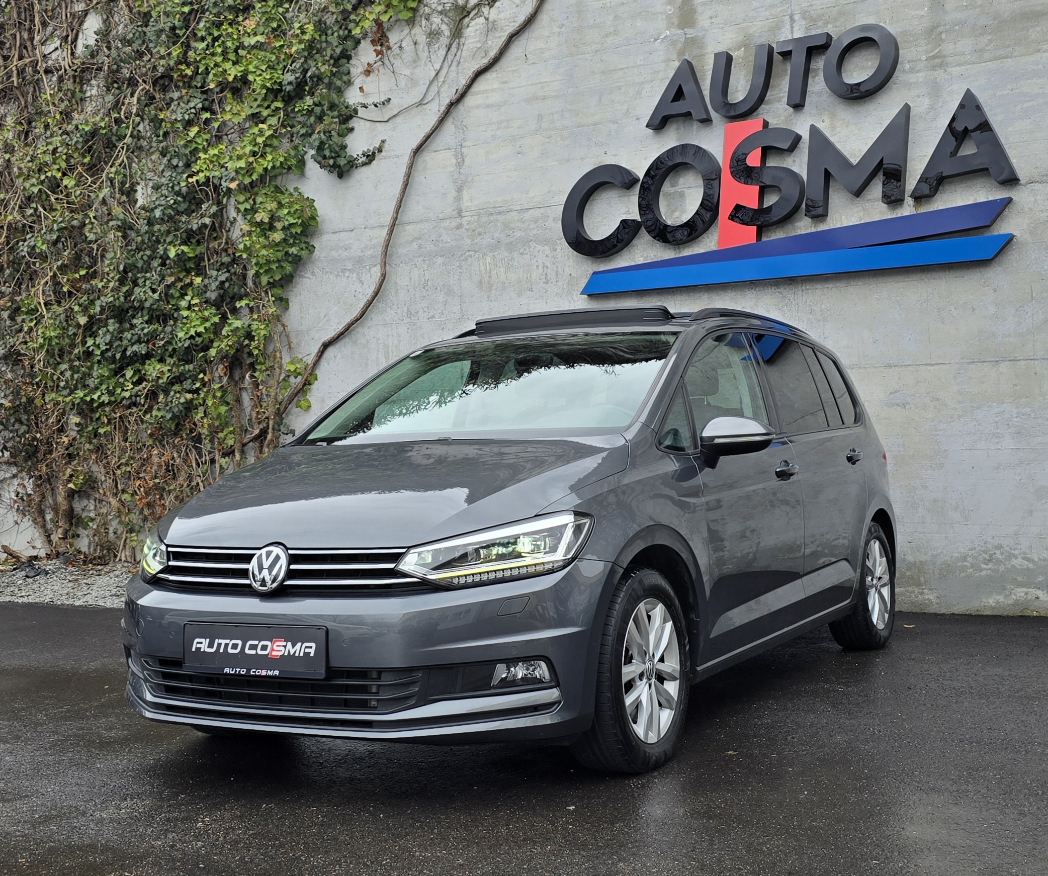 Volkswagen Touran Touran Highline 2,0 SCR TDI /KAMERA/ AHK/